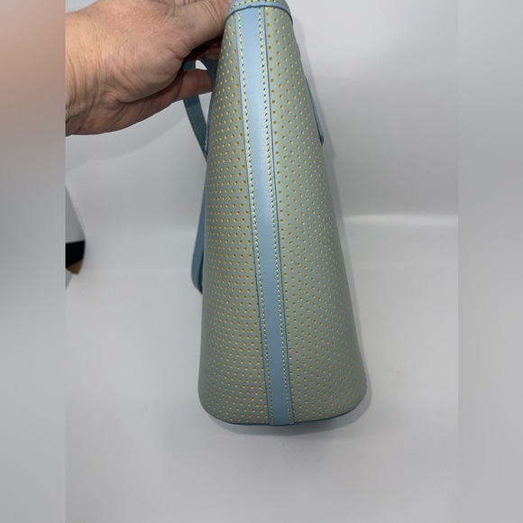 Coming soon: Rare HTF Dooney & Bourke Seafoam and Blue Tote Cabriolet collection - Picture 5 of 7